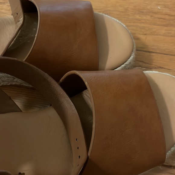 Tan espadrilles platform sandal - Picture 3 of 6